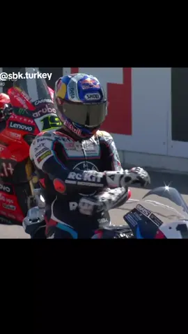 2025 aragon superbike 1. yarış ve toprak razgatlıoğlu