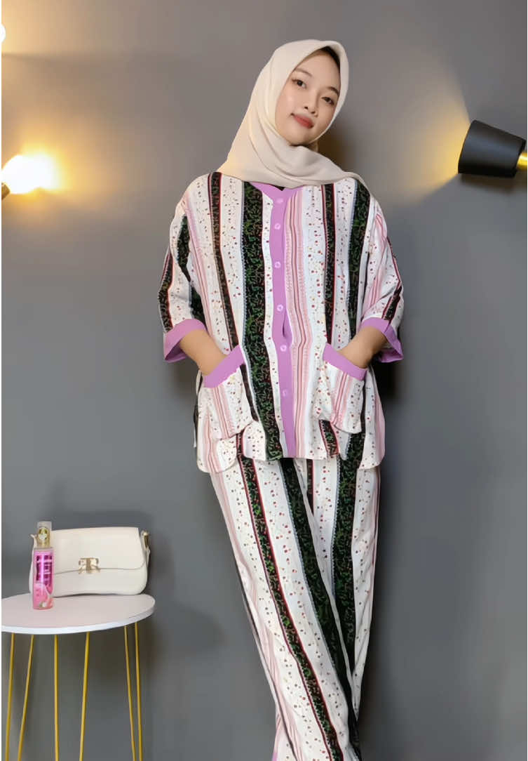 Rekomendasi one set cakep pwoll best. Kalian wajib punya, yukk buruan chekout di keranjang kuningku yaa🫶🏻🫶🏻#rekomendasi #oneset #onesetmurah #fyp #fyppppppppppppppppppppppp 