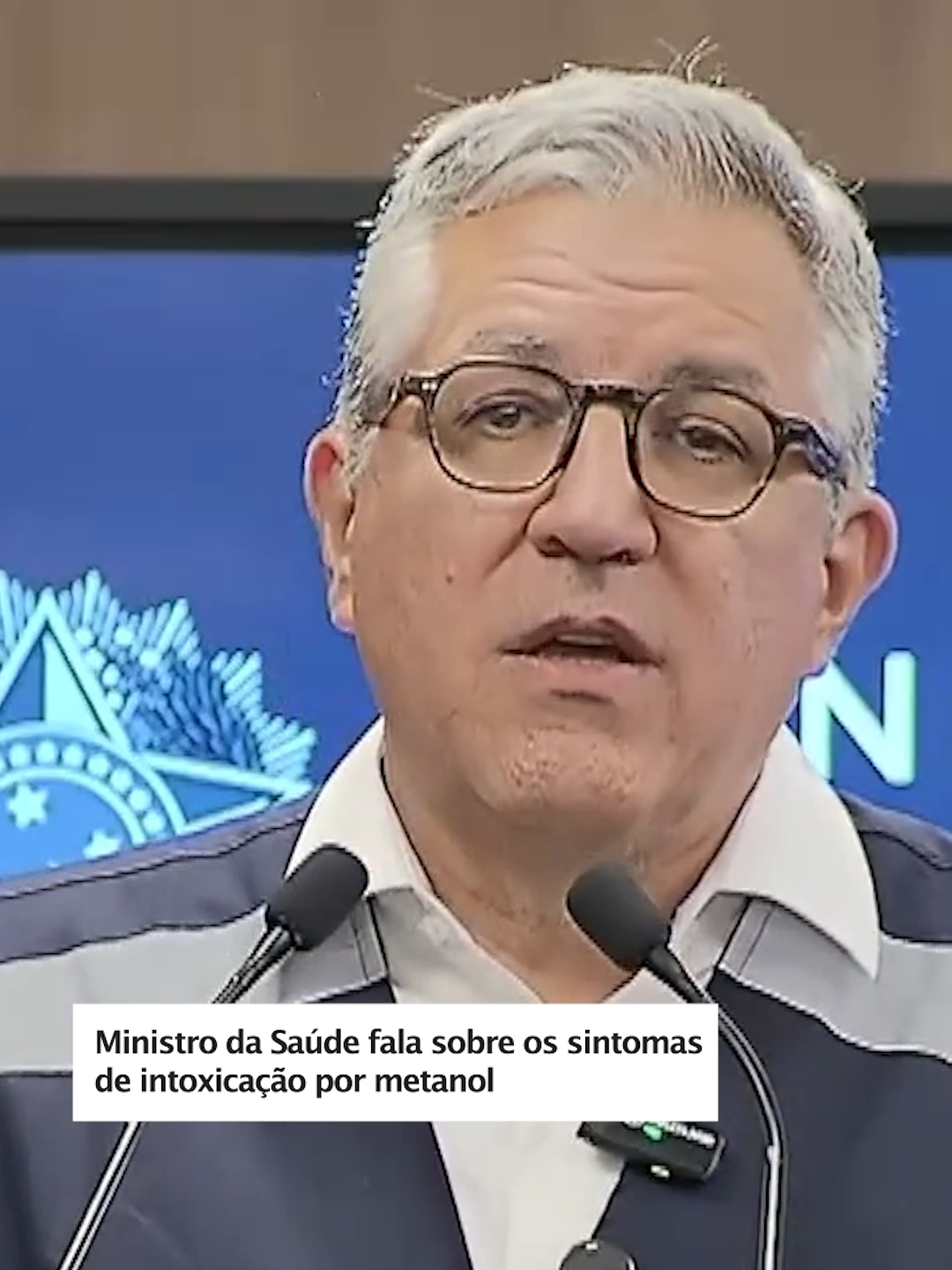 O ministro da Saúde, Alexandre Padilha, falou sobre os sintomas de intoxicação por metanol relacionada ao consumo de bebidas alcoolicas, em coletiva nesta terça-feira, 30. Participaram também o ministro da Justiça e Segurança Pública (MJSP), Ricardo Lewandowski, e o diretor-geral da Polícia Federal, Andrei Rodrigues, que detalharam o plano de ação do governo federal diante às mortes pela substância em SP. Saiba mais em #VEJA. Link na bio. #brasil #sp #metanol #bebidaalcoólica #drinks