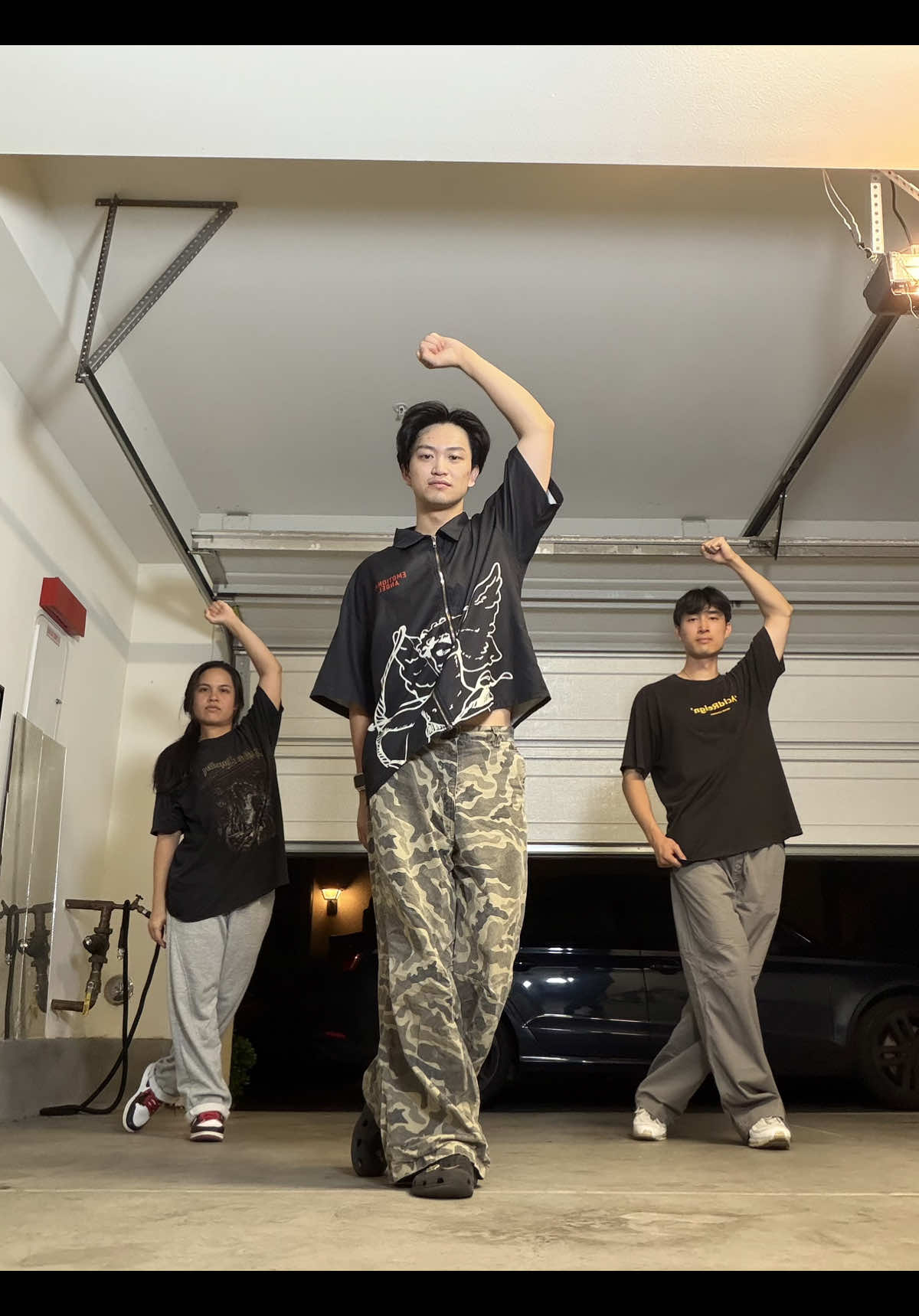 tag a dancer who would eat this uppp 🍽️ dc me -- ty housemates for learning hehe full video coming soon 😍 @richard @ danielle #dancetrend #newdance #newdancetrend #dance #fyp 