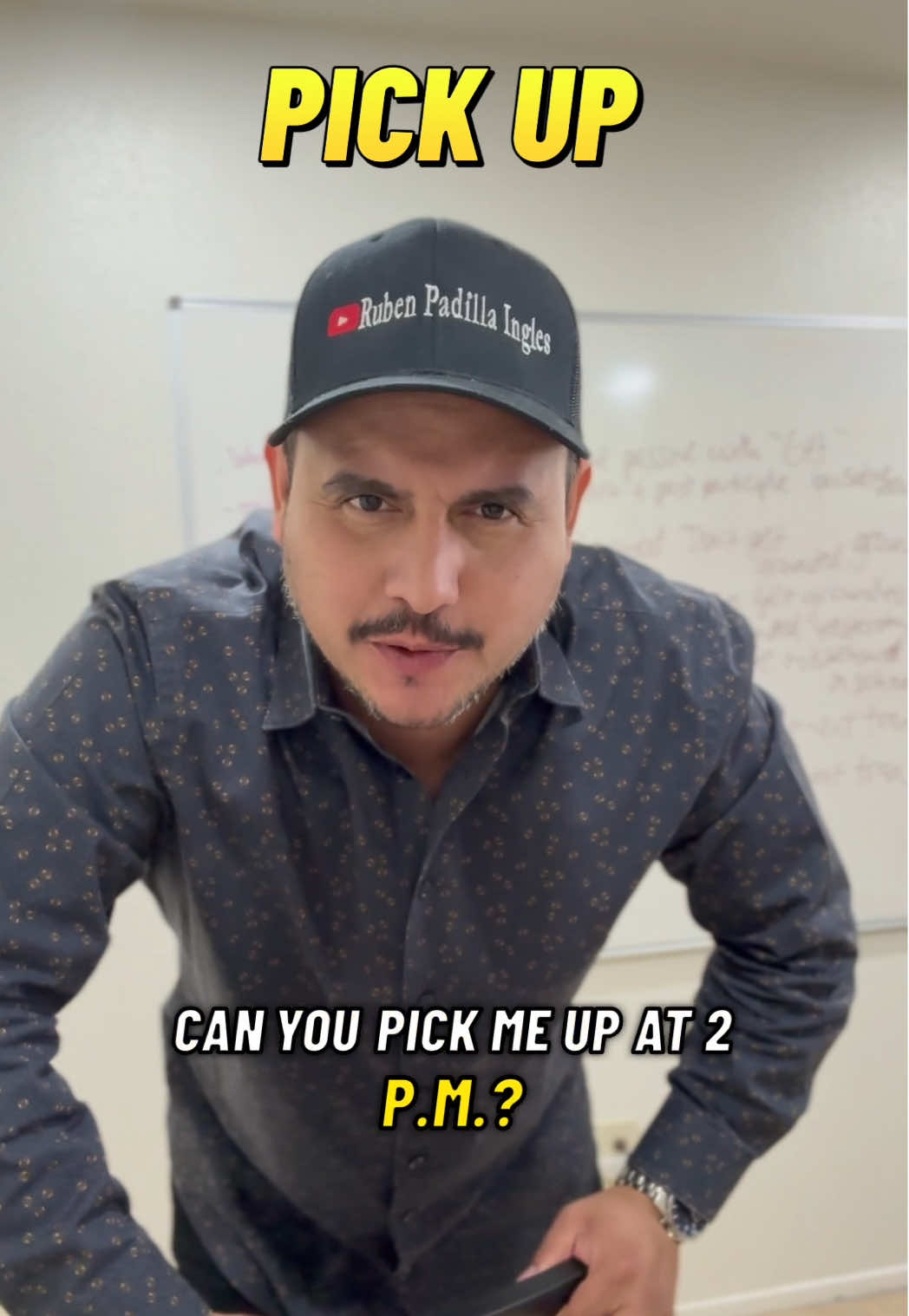 Aprende estos usos de la frase verbal “pick up”  #rubenpadillaingles #ingles #inglespractico 
