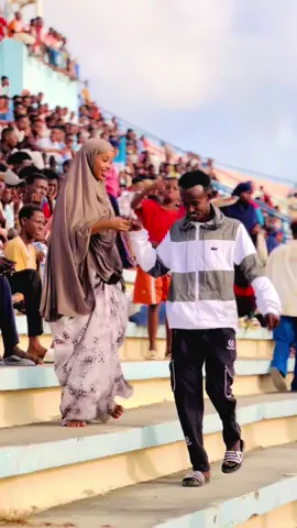ManTa Gronka wxa ka DhacaY Ha I Weydiin👀🔥😂 #naf_yar #CreateWithEffects #ciyaalkaxaafada #neyma_11⚡️ #personalprofile #nafyar #cadde_10 #deekow_🎥 #videoviral #somalitiktok #foryoupage #creative #others_category_mu 