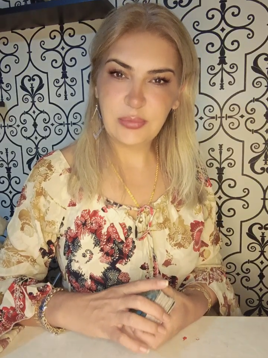 #tarotreader #tarotreading #tarotcardfilter #tarot 