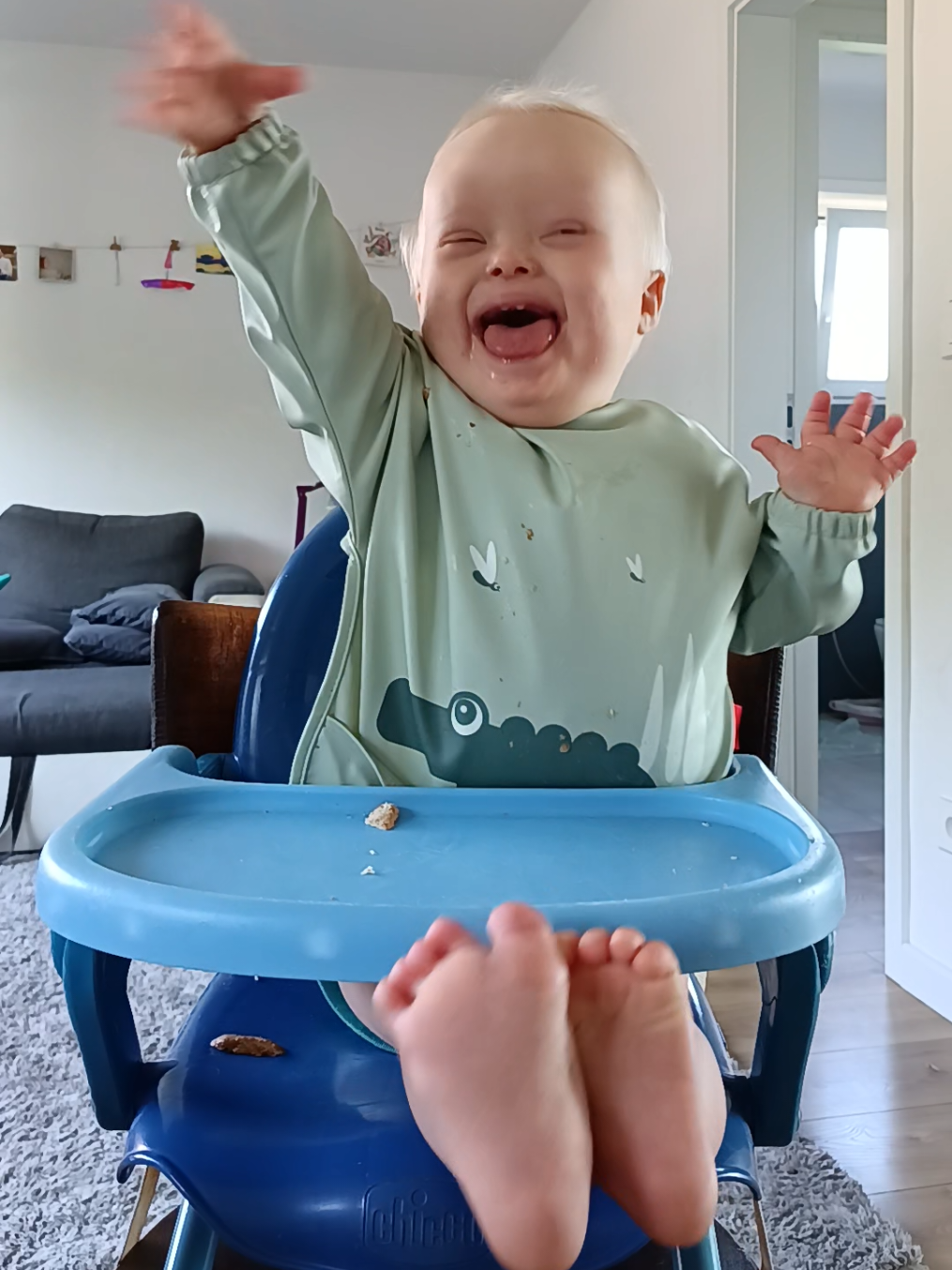 Tony loves waving, smiling and laughing! But most importantly, he loves putting a smile on other people's faces! Hope he succeeded 🥰 #downsyndrome #t21 #trisomy21 #cutebaby #smile 