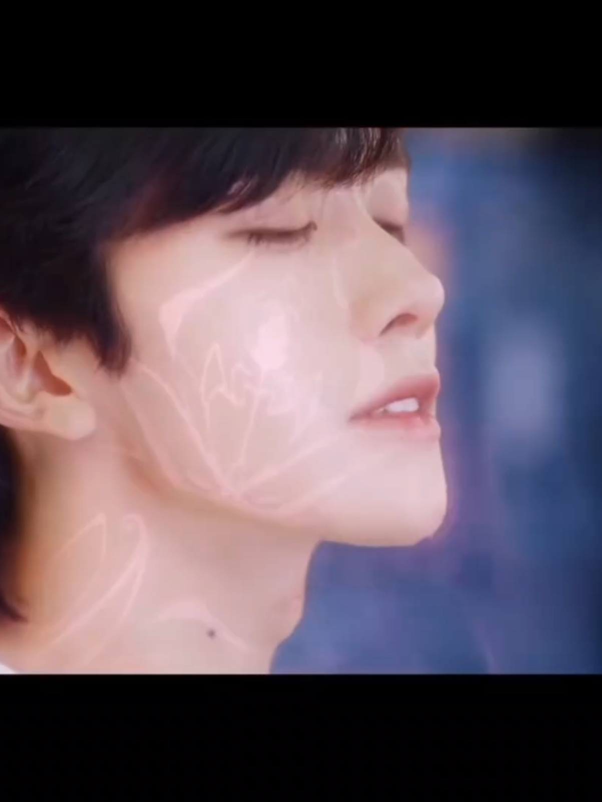 EP. 14/3 หน้าฟาดมากค่ะฮว่าหย่ง ใครมาทำร้ายเมีย เธอฟาดหมดไม่ยั้ง อุส่าห์ทำแอ๊บแอ๊อยู่ตั้งนาน😅 ส่วนEP.นี้แอบนอยด์นิดนึงคู่รองอย่างเกาถูและเสิ่นเหวินหลางมาช่วงท้ายแค่ 3นาทีกว่าๆเอง EP.หน้าไม่เอาแล้วนะ เหลือแค่ 2 EP. ก็จะจบแล้วน่าาา🙏 ABO Desire 垂涎 (ChuíXián)  ไฟเสน่หา / เกมร้ายใคร่รัก #HuangXing  #QiuDingjie  #JiangHeng #LiPeiEn #ABODesireTheSeries 