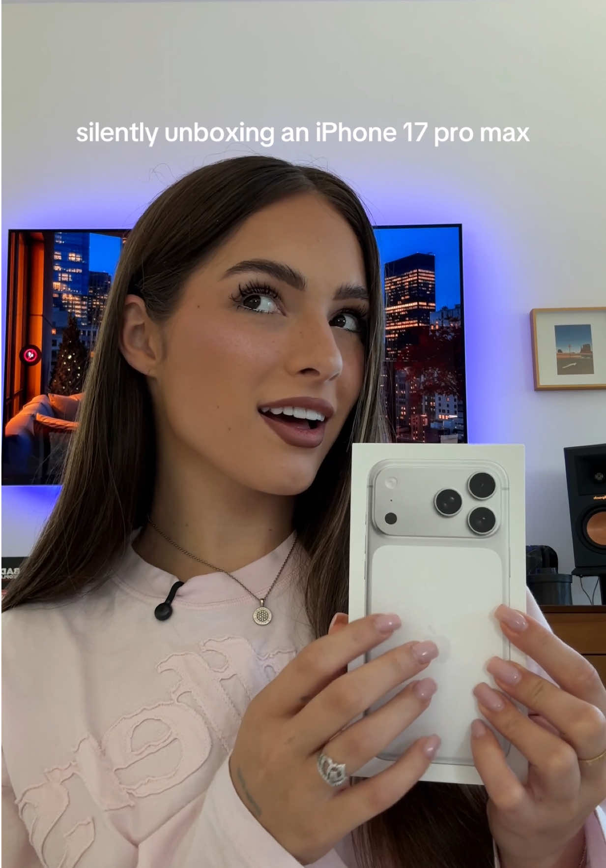 what do we think? 💭  #iphone17 #iphone17promax #unboxing #asmr #fyp 