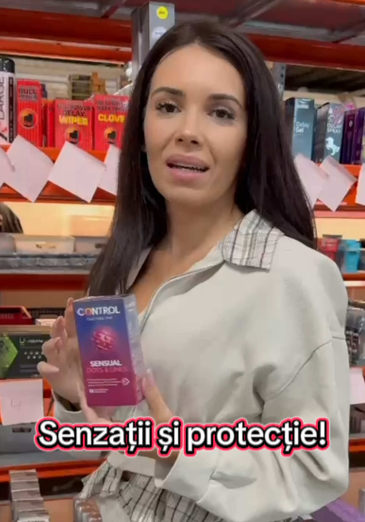 Protectie si senzatii! Control Sensual Dots & Lines 