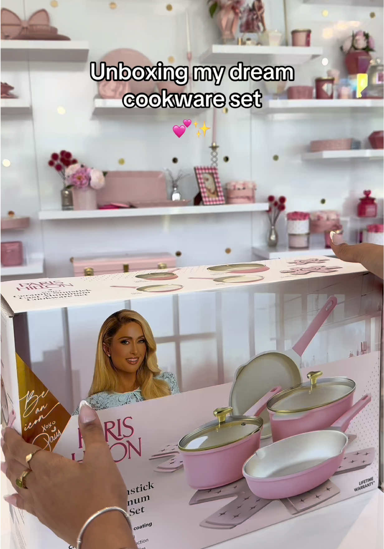 It's official...this cookware set is ✨golden✨   #parishilton #pink #aesthetic #golden #kitchen