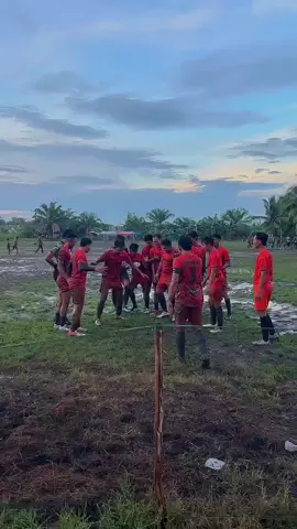 Ada final di hari kamis #beruangfc #muarasungsang 