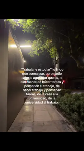 Los sacrificios de sentirse todo el tiempo cansados, valoren mucho igual las oportunidades 🤍#fyp #universitarios #contenido 