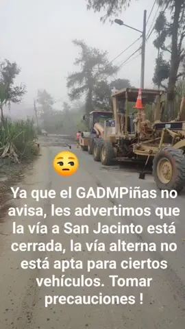 Vía a San Jacinto cerrada, tomar precauciones.