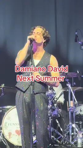 @Damiano David performing Next Summer at night 1 London Roundhouse - 28.09.2025 #damianodavid #fyp #concert #damianodavidedit #nextsummer 