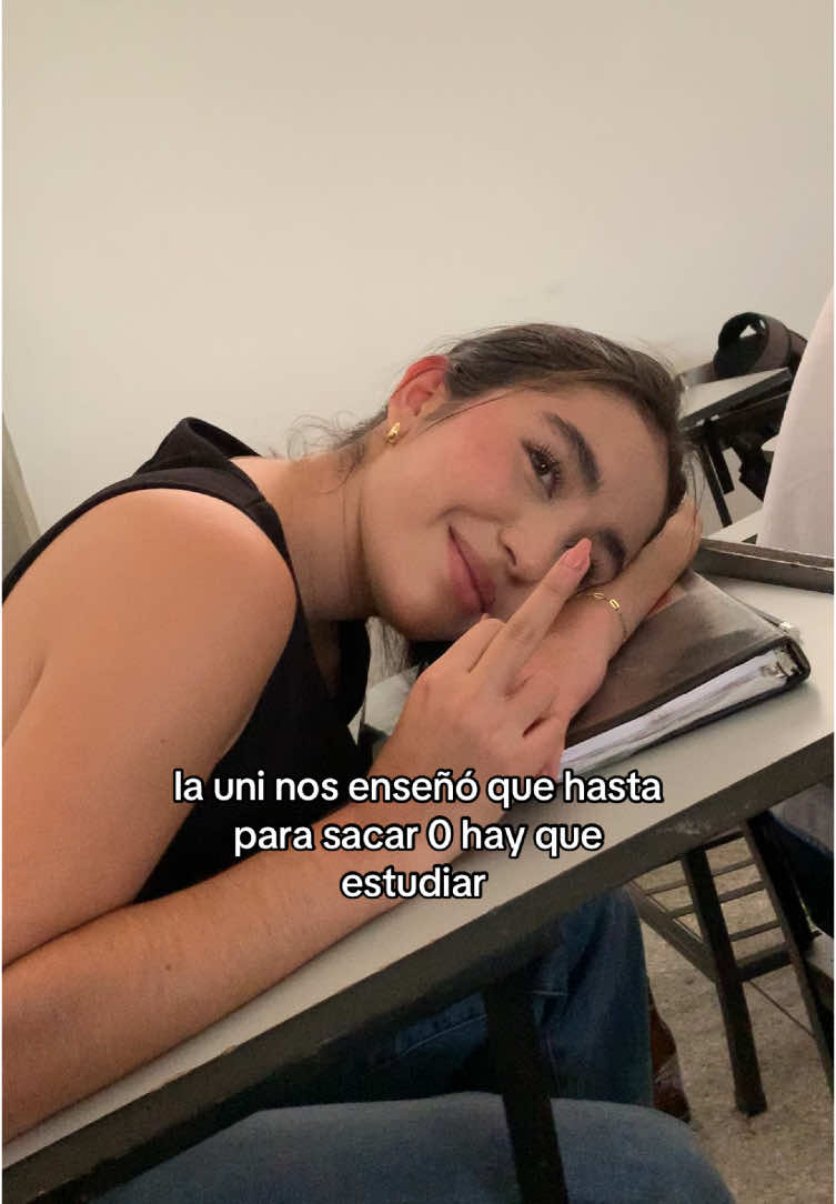 medio muertos nos dejan los parciales  #paratiii #contenido #trend #hater #uni #carrera #estudiar 