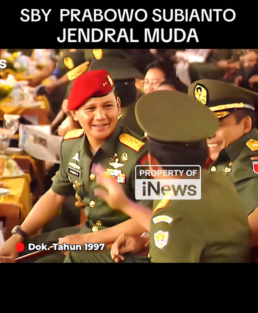 Nasib siapa yg tau, sama” masuk akabri dan mendapatkan bintang di militer dan mendapatkan bintang tertinggi setelah berdinas di TNI - SBY RI 6 - PRABOWO SUBIANTO RI 8 #sby #prabowo #TNI #fyp #kopassus 