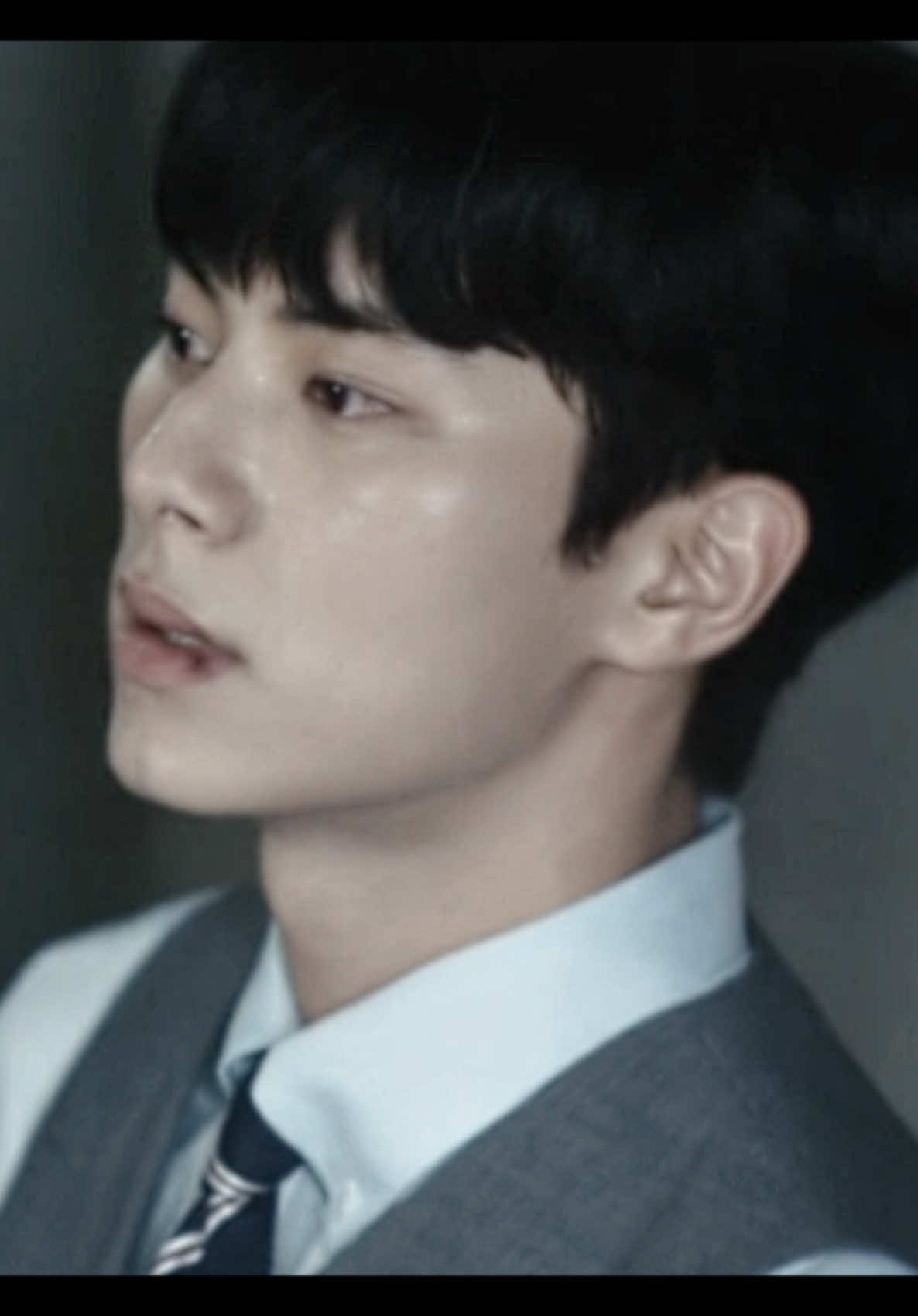hes so scrumptious looking god damn!            [scp: xkdramapacks] #leechaemin #hierarchy #kdrama #foryou
