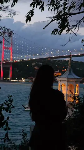 22:09🫶 En uzun yoldur, insanın içi...📍Kuzguncuk üsküdar İstanbul 🇹🇷