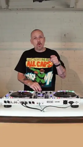 Better grab an umbrella, DJ Revolution pulling up with the lyric appropriate routine. Show some love for the talent here 🔥 Can also confirm that this device is not waterproof. #RANE #DJ #RANEONEMKII #SCRATCHDJ