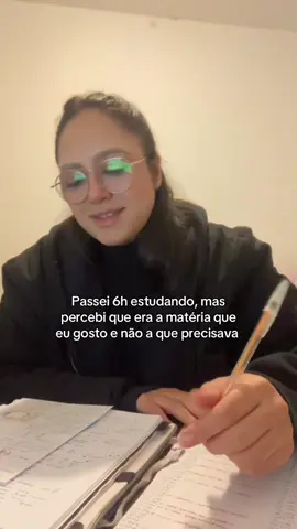 O estudante não 5minutos de paz, quando pensa que tá indo bem se sabotou 😵‍💫