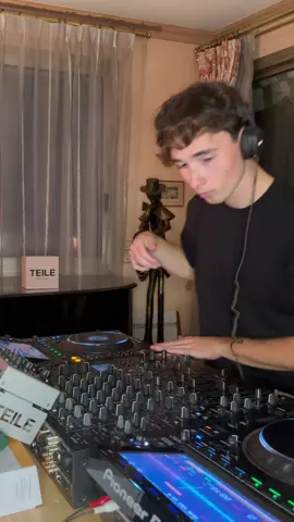 Problem solved, let’s run it back @TEILE Elektronik     #afrohouse #v10pioneer #teile #cdj3000 #pioneerdj 
