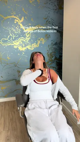 Someone had to say it!  @Alchemy 43 keeps me feeling alive!  One flat price for their ‘tox’ treatment is $500  or $425 for members (for letybo only  - koreas #1 tox treatment 💕💕  #botox #skincare #filler 