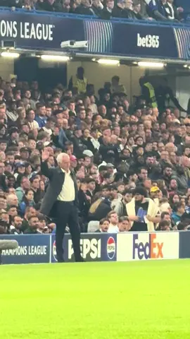 Jose Mourinho at Stamford Bridge, 20 years apart 🫴 The Benfica manager returns to Chelsea Football Club, who he led to seven major trophies across two spells, in the Champions League#cfc #chelseaIraq #colepalmer #chelseafcedits #hot 
