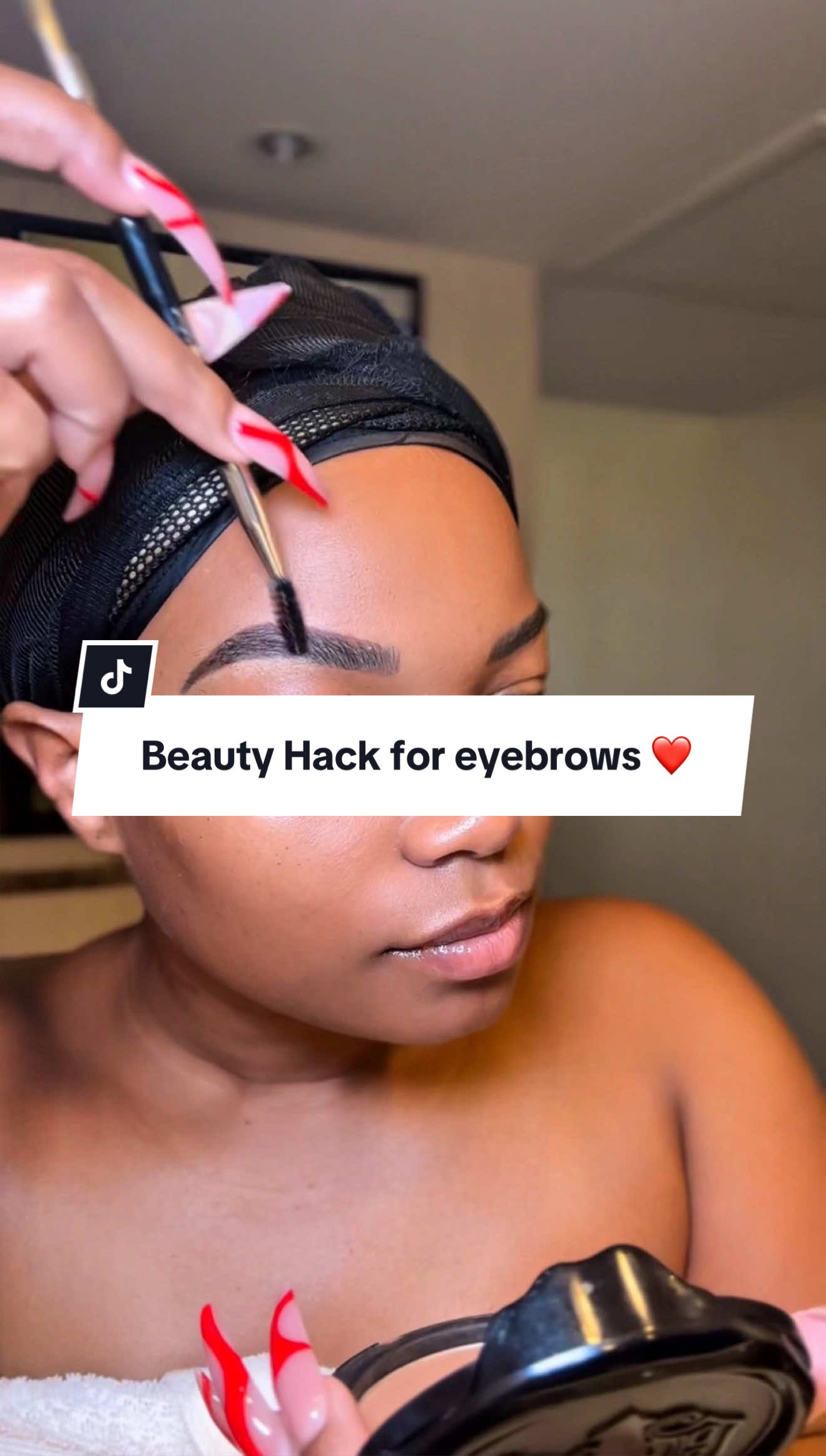 #beautyhacks #eyebrowtutorial #makeuphacks #fyp 