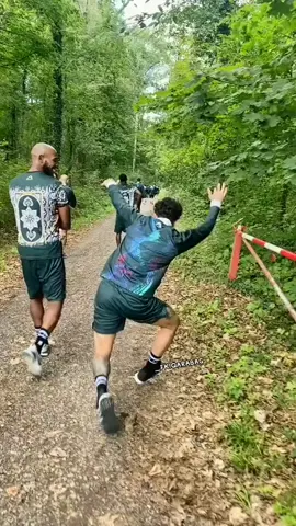 😂😂