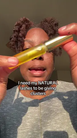 This organic eyelash serum is supposed to eliminate the need for clusters #eyelashserum #eyelashgrowthserum #eyebrowserum #eyebrowgrowth 