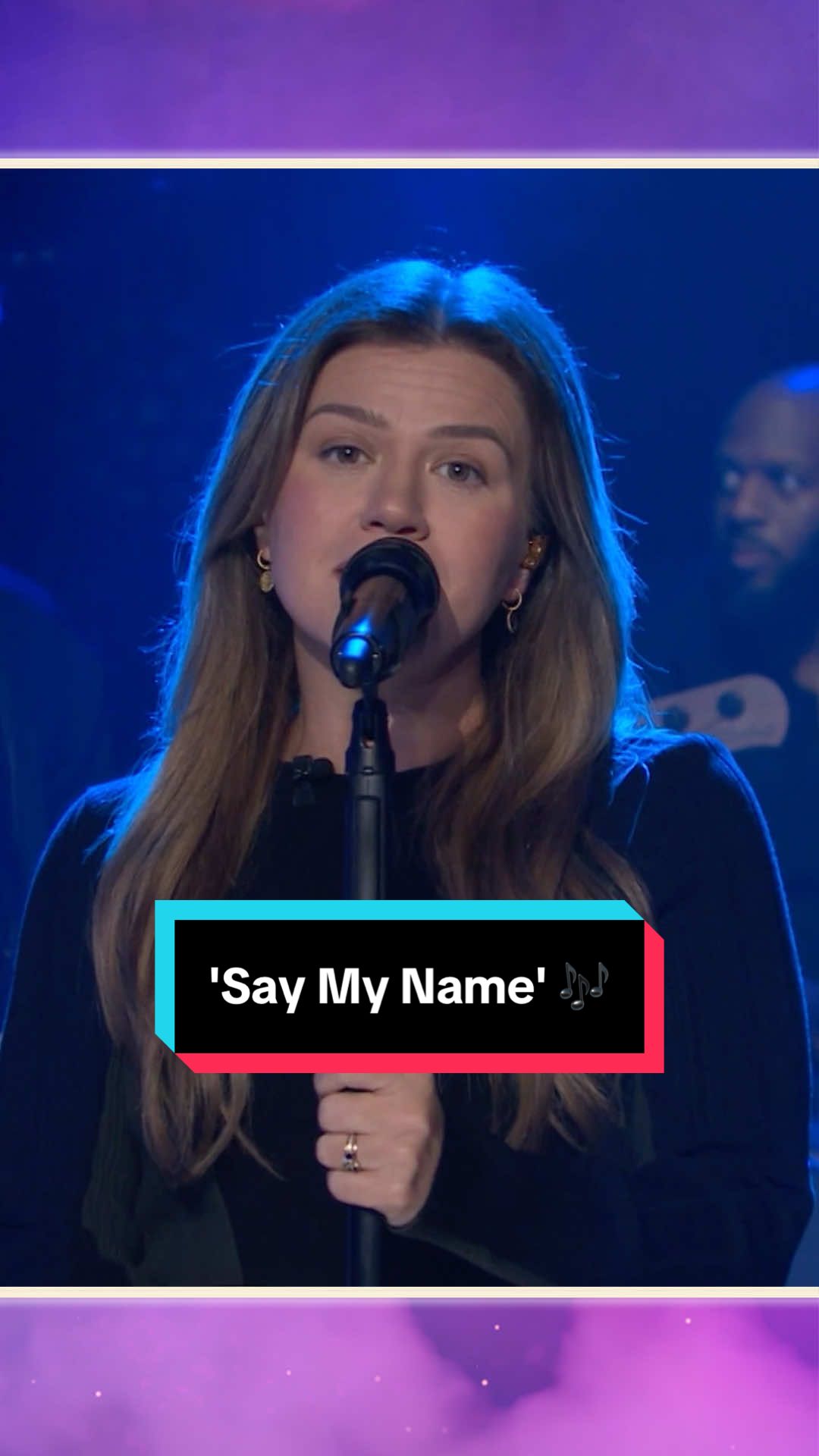 Say her name folks! 🎶 #destinyschild #kellyoke #kellyclarkson