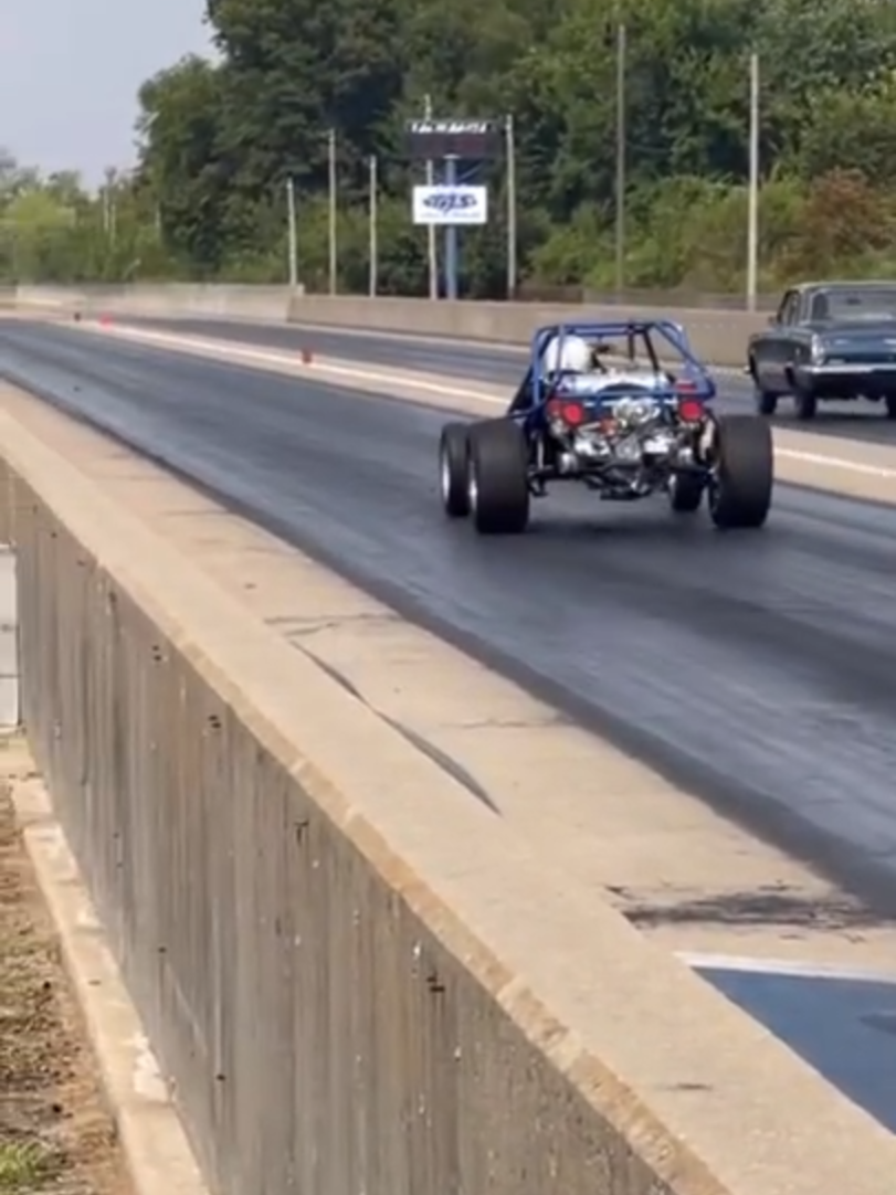 Awesome Dune Buggy Chasing Down a Slant Six Plymouth at the Dragstrip! #2hacksgarage #sendit #dragstrip #nonamenationals #racing #dragrace #quick #plymouth #slantsix #dunebuggy #racing #oldschool