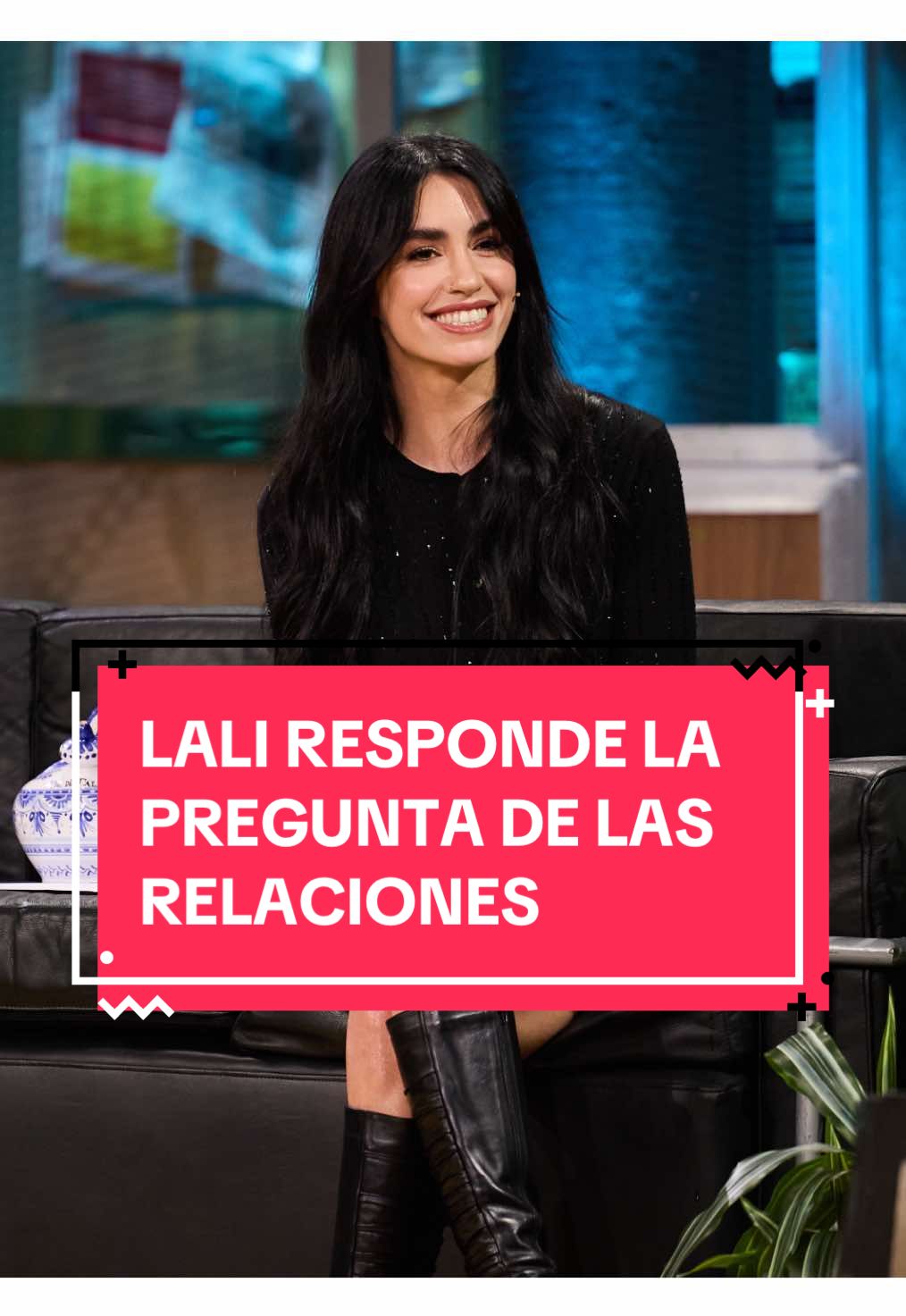 Siempre bien cuando la pregunta de las relaciones se responde con la pareja entre el público #LaRevuelta #DavidBroncano #Lali #preguntasclasicas #relaciones@LALI 
