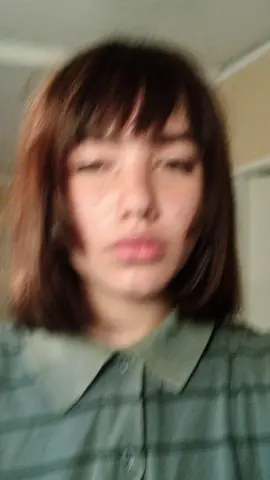 i cut my bangs xd