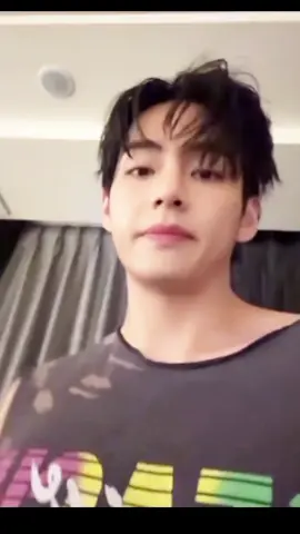 kebangun denger notif si ganteng🫰😌😭 #taehyung 