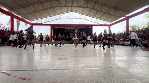 Primera parte #fypシ゚ #viral #descendientes #colegio 