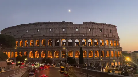 Ma dai è splendido davvero #colosseo #roma#perte 