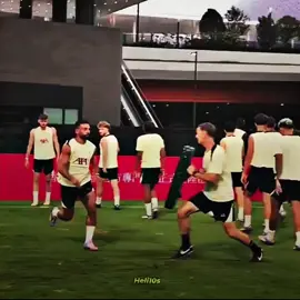 Öyle mindere falan benzemez ha 🥶🔥 #galatasaray #wilfriedsingo #heli10s 