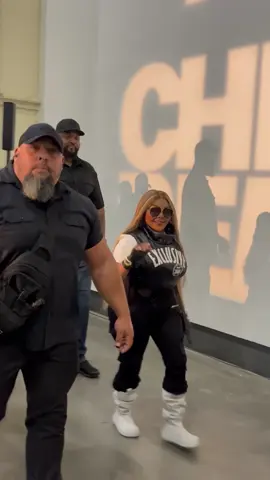BTS - Rap royalty Lil’ Kim spotted backstage of the Chef's Remix with her security team! © Scoop Hunter | @thescoopinbox #thescoopinbox #scoophunters @backgrid_usa