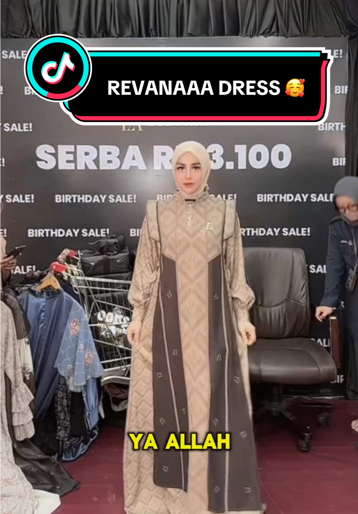Produk EA ngak pernah gagal! Baju mewah secantik ini kamu dapetin harga semurah ini! Yuk langsung cek out senarang di keranjang kuning atau join live sekarang!  #ellyarsy #ellyarsycollect 