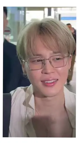 Se hizo extrañar mucho nuestro  #mochi 🐣🐥 #jiminbts #armylover #bts_official_bighit se dejó ver sin su gorrito 🤭😍🥰