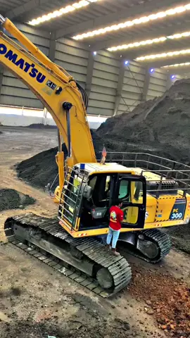 Minta tolong pi kasian😭😂😂#pypシ #operator_excavator #masukberandafyp #pyppppppppppppp 