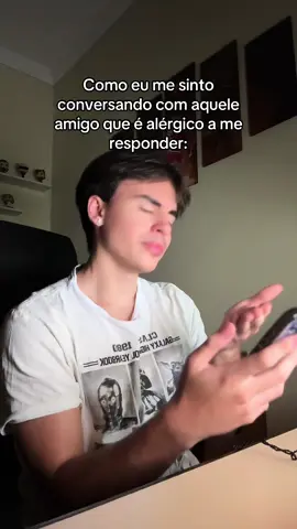 apenas responda 😭 