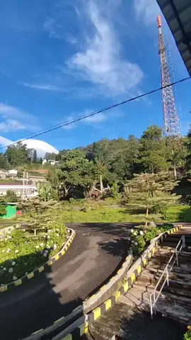 Oktober pagi penuh kecerahan dan kicauan burung beterbangan😊 #fyppppppppppppppppppppppp  #fypage  #fy  #kediri24jam  #kediri 