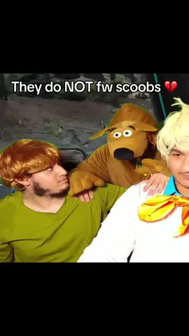 POOR SCOOBY-DOO 💔 #scoobydoo #shaggy #memes #funny #carcrash 