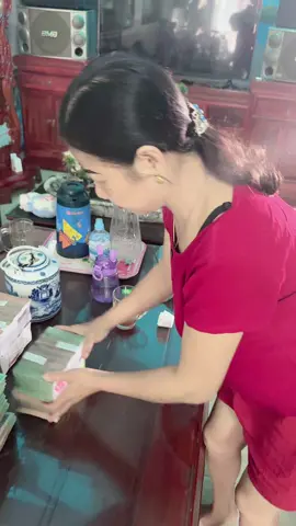 nhất mẹ
