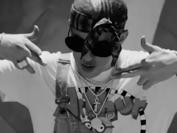 alto tema Bad Bunny en su prime 🐰✈️ #badbunny #prime #myfyp #reggaetonclasico #temazo 