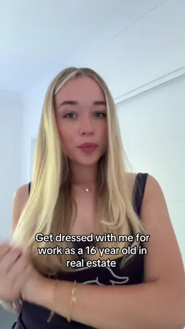 Get dress with me for work as a 16 year old in real estate #fyp #foryou #fashion #realestate 