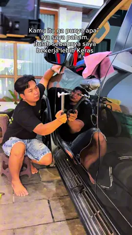 PDR Paintless Dent removal Perbaikan Penyok Tanpa Cat (Penyok Ringan) Hubungi: 089672082835 • •• • #pdr #ketokmagic #mobilpenyok #paintlessdentrepair #pdrblora 