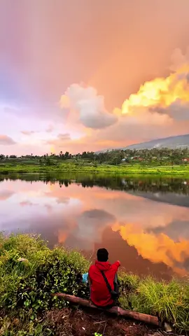 Yang mau melintas padang bukittinggi wajib mapir disini,tempatnya indah dan sejuk..!#fyppppppppppppppppppppppp #fypngakni #fypminang #sumbar #talago 