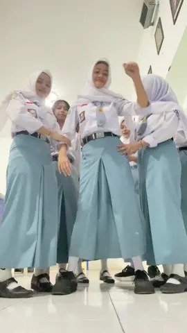 OIII OIIII OIII OIIIIIIIII #trend #4u #kelas #jummping #fyppppppppppppppppppppppp 