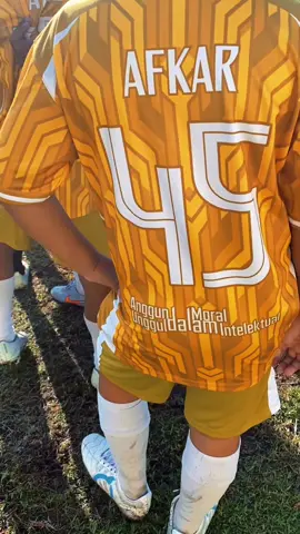 Jersey baru semangat baru 🔥🔥🔥🔥🔥🔥🔥🔥🔥#sepakbola #kelaskhususolahraga #moetoejunior 